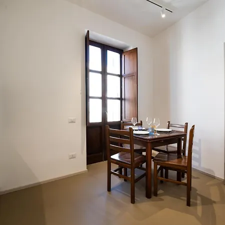 Casa Veneto Sea View דירה סירקוזה
