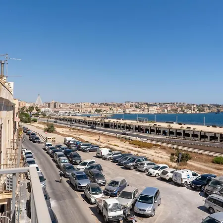 Casa Veneto Sea View Apartment *